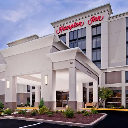Hampton By Hilton Shelton Hotel